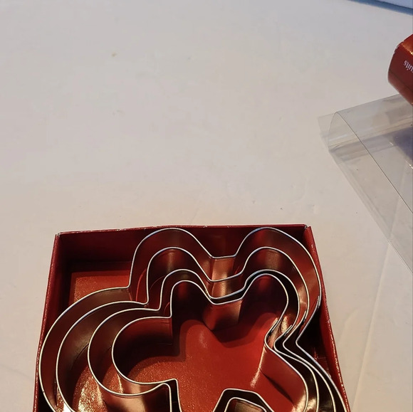 Wilton cookie cutter set of 4 - Picture 4 of 5